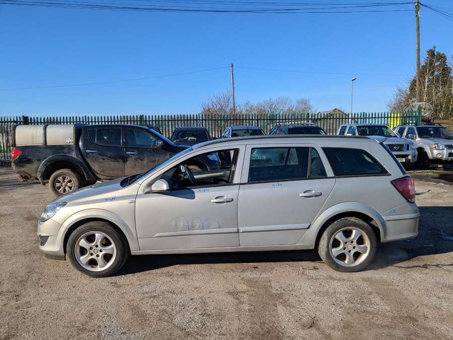 13255823 Дисплей информационный Opel Astra H (2004-2014) Универсал 2008г. | Фото № 12 13255823 Дисплей информационный Opel Astra H (2004-2014) Универсал 2008г. - Фото 12