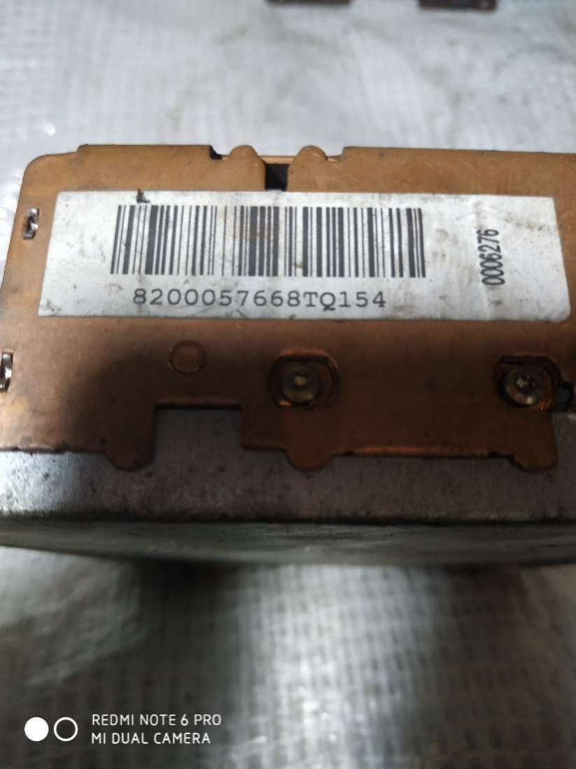 8200057668TQ154 22DC27862Z 8200057668 Магнитола (аудио система)  Renault Vel Satis 2003г. | Фото № 2  8200057668TQ154 22DC27862Z 8200057668 Магнитола (аудио система)  Renault Vel Satis 2003г. - Фото 2