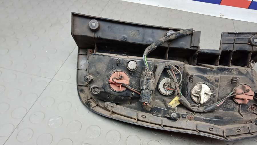 Фонарь задний левый  HYUNDAI H1 (STAREX) 2 2007г. | Фото № 11   Фонарь задний левый  HYUNDAI H1 (STAREX) 2 2007г. - Фото 11