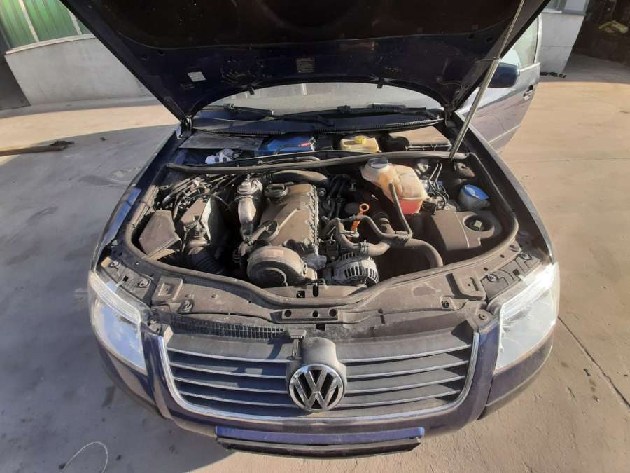 3B1837114 Ручка двери внутренняя передняя правая Volkswagen Passat 5 GP (2000-2005) Универсал 2003г. | Фото № 12 3B1837114 Ручка двери внутренняя передняя правая Volkswagen Passat 5 GP (2000-2005) Универсал 2003г. - Фото 12