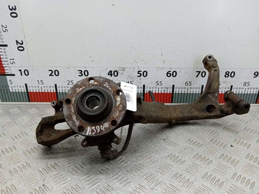 Ступица (кулак цапфа) передняя левая Volkswagen Passat 5 GP (2000-2005) Седан 2003г. | Фото № 1 Ступица (кулак цапфа) передняя левая Volkswagen Passat 5 GP (2000-2005) Седан 2003г. - Фото 1