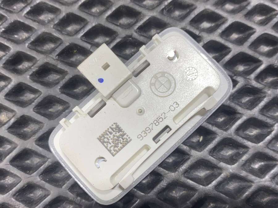 939785263319397852 Фонарь салона (плафон)  BMW X5 F15 2018г. | Фото № 7  939785263319397852 Фонарь салона (плафон)  BMW X5 F15 2018г. - Фото 7