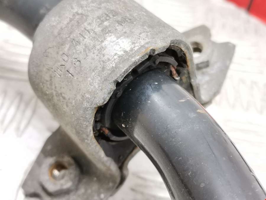 Стабилизатор подвески передний (поперечной устойчивости) Volkswagen Passat 7 (2012-2015) Седан 2011г. | Фото № 5 Стабилизатор подвески передний (поперечной устойчивости) Volkswagen Passat 7 (2012-2015) Седан 2011г. - Фото 5