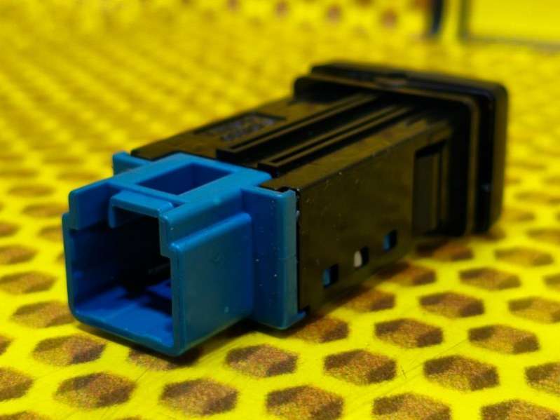 8475112110 Кнопка подогрева сидения Toyota Corolla ZRE181 2013г. | Фото № 6 8475112110 Кнопка подогрева сидения Toyota Corolla ZRE181 2013г. - Фото 6