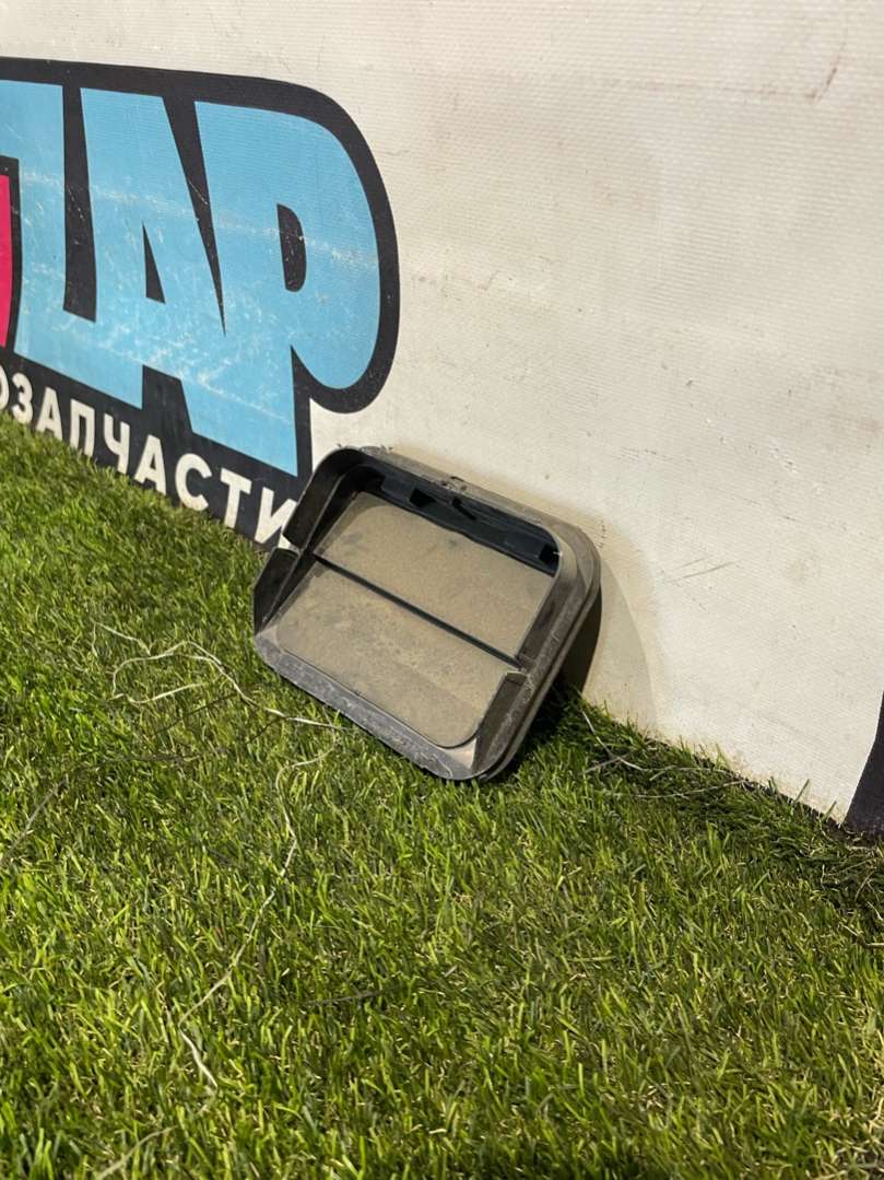 2F2AB280B62AB Решетка вентиляции кузова  Tesla Model 2022г. | Фото № 5  2F2AB280B62AB Решетка вентиляции кузова  Tesla Model 2022г. - Фото 5