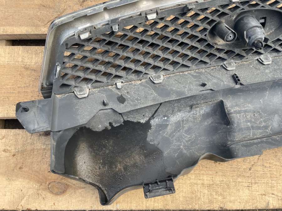 4M518C436B Решетка радиатора Ford Focus 2 2007г. | Фото № 8 4M518C436B Решетка радиатора Ford Focus 2 2007г. - Фото 8