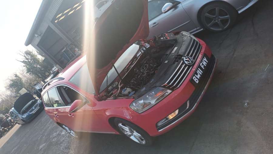 Корпус воздушного фильтра VOLKSWAGEN PASSAT B7 2011г. | Фото № 1 Корпус воздушного фильтра VOLKSWAGEN PASSAT B7 2011г. - Фото 1