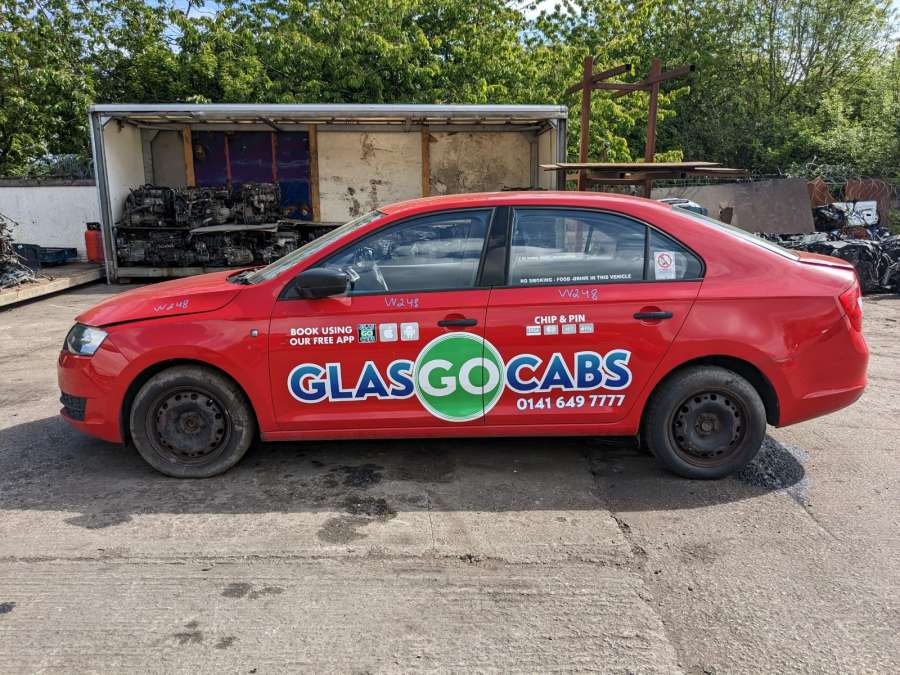 Усилитель бампера задний Skoda Rapid (2012-2020) Хетчбэк 5дв. 2015г. | Фото № 12 Усилитель бампера задний Skoda Rapid (2012-2020) Хетчбэк 5дв. 2015г. - Фото 12