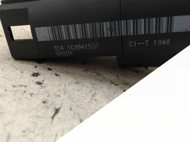 Переключатель света Volkswagen Golf 4 (1997 - 2005) Универсал 2002г. | Фото № 3 Переключатель света Volkswagen Golf 4 (1997 - 2005) Универсал 2002г. - Фото 3