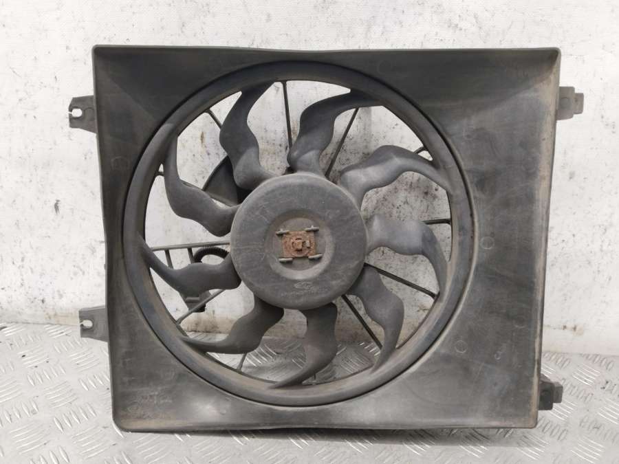 Вентилятор радиатора Hyundai Santa Fe 2008г. | Фото № 1 Вентилятор радиатора Hyundai Santa Fe 2008г. - Фото 1