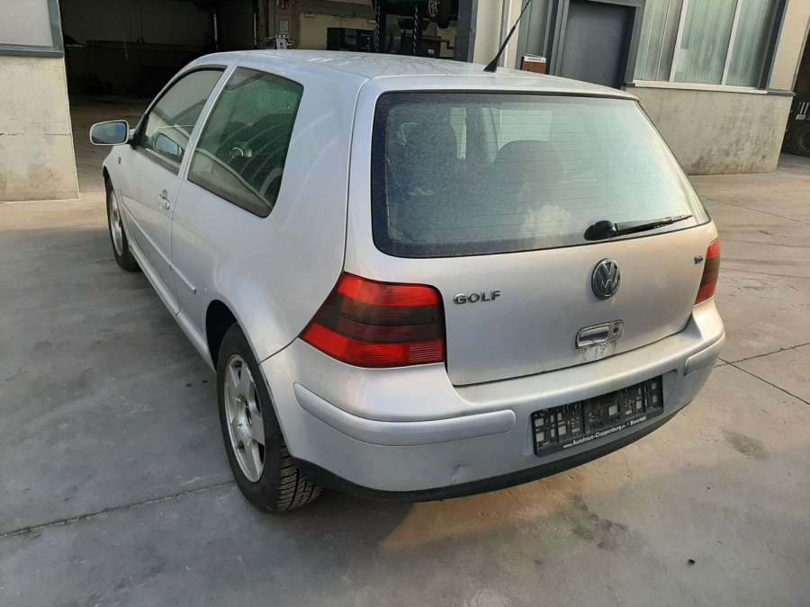06A121133D Фланец (штуцер системы охлаждения тройник) Volkswagen Golf 4 (1997-2004) Хетчбэк 3дв. 1998г. | Фото № 11 06A121133D Фланец (штуцер системы охлаждения тройник) Volkswagen Golf 4 (1997-2004) Хетчбэк 3дв. 1998г. - Фото 11