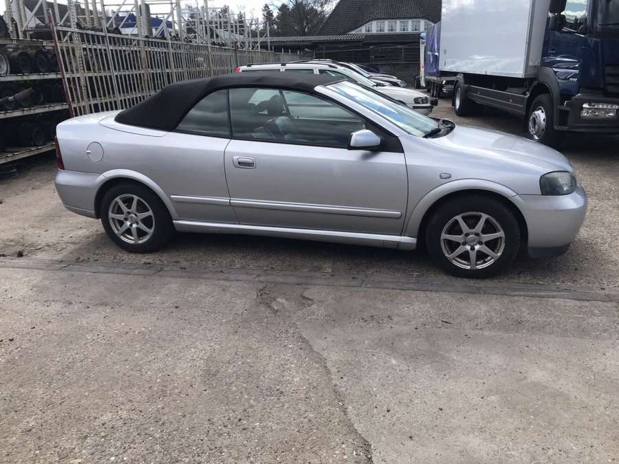 12567712 Датчик коленвала Opel Astra G (1998-2004) Кабриолет 2002г. | Фото № 10 12567712 Датчик коленвала Opel Astra G (1998-2004) Кабриолет 2002г. - Фото 10