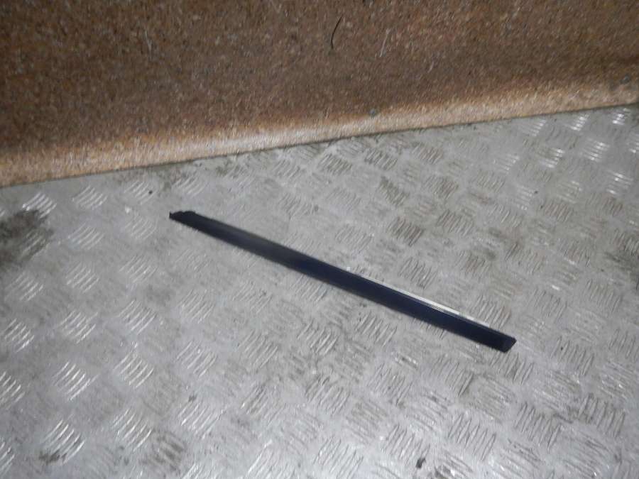 Накладка двери задней левой Lexus Rx 0000г. | Фото № 1 Накладка двери задней левой Lexus Rx 0000г. - Фото 1