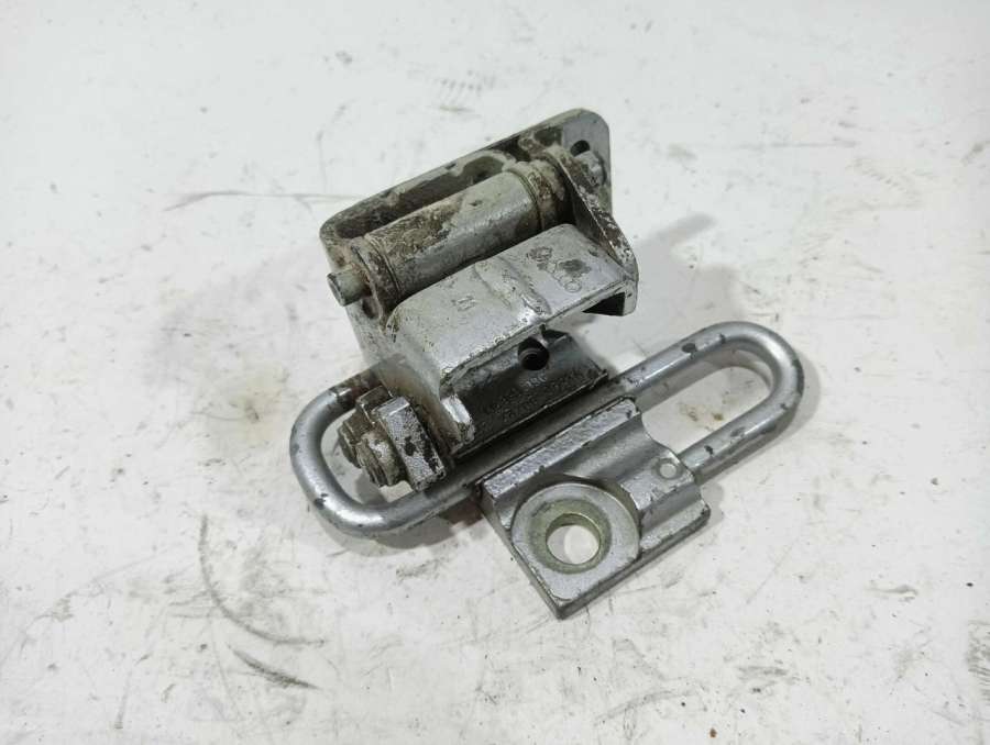 1J4833412C Петля двери задней правой Volkswagen Golf 4 2000г. | Фото № 1 1J4833412C Петля двери задней правой Volkswagen Golf 4 2000г. - Фото 1