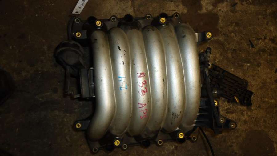 078133151CJ Коллектор впускной Audi A6 C5/4B 1999г. | Фото № 1 078133151CJ Коллектор впускной Audi A6 C5/4B 1999г. - Фото 1