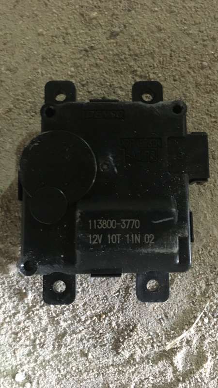 1138003770 Моторчик заслонки печки  Mazda CX-9 2017г. | Фото № 2  1138003770 Моторчик заслонки печки  Mazda CX-9 2017г. - Фото 2