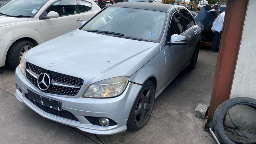 Дверь передняя правая  MERCEDES BENZ C-CLASS W204 2007г. | Фото № 6   Дверь передняя правая  MERCEDES BENZ C-CLASS W204 2007г. - Фото 6