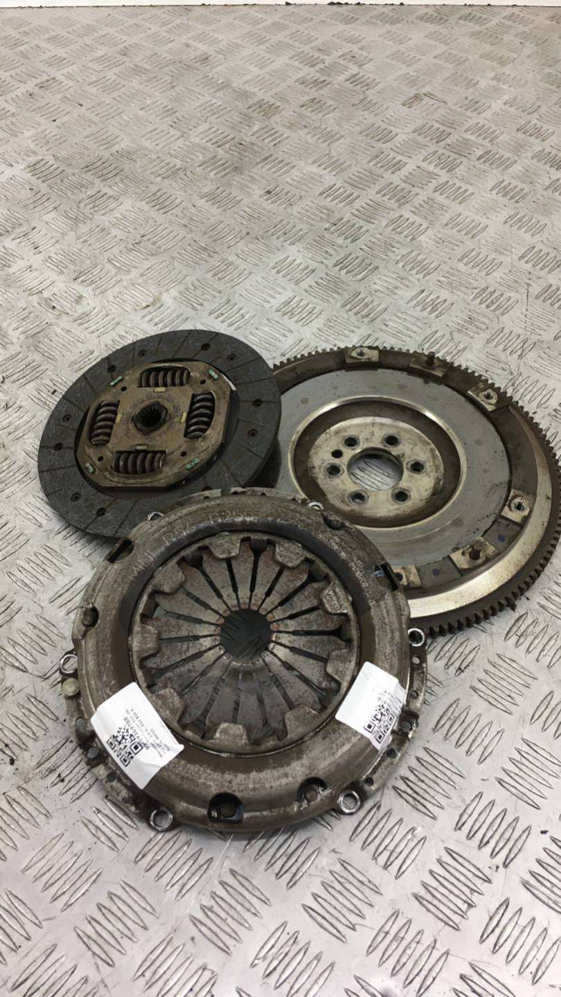 Маховик  Mini Cooper 2009г. | Фото № 1   Маховик  Mini Cooper 2009г. - Фото 1