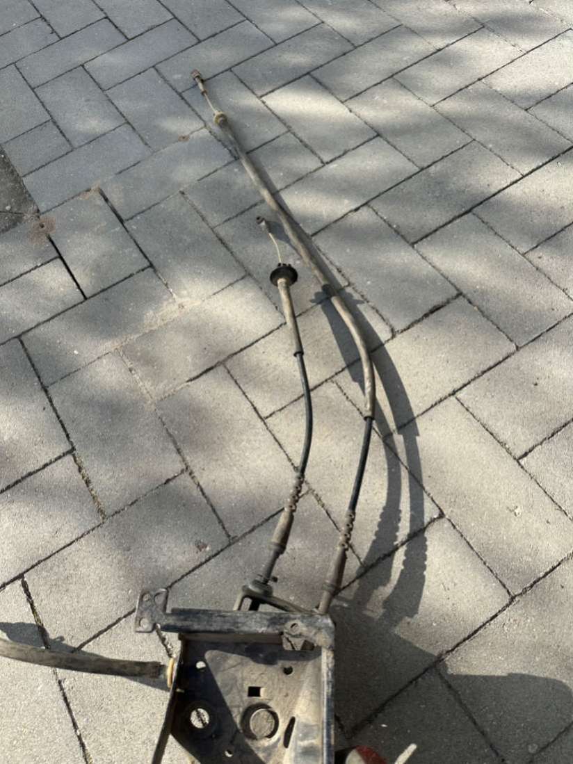 Трос газа Audi V8 1992г. | Фото № 5 Трос газа Audi V8 1992г. - Фото 5