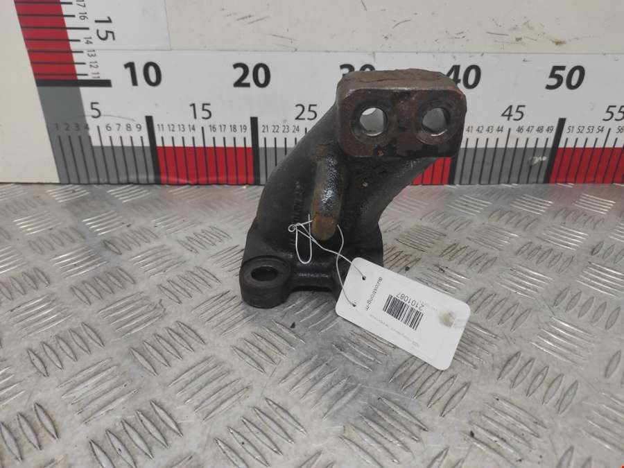 Кронштейн (крепление лапа траверса) кпп MAN TGM (2005-2020) Грузовой 2012г. | Фото № 4 Кронштейн (крепление лапа траверса) кпп MAN TGM (2005-2020) Грузовой 2012г. - Фото 4