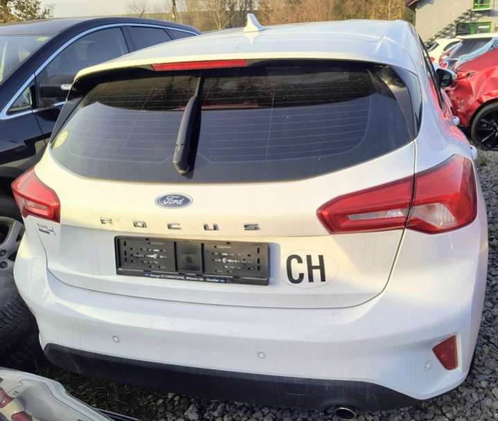 Бампер задний  Ford Focus 4 поколение (2019-2024) 2019г. | Фото № 6   Бампер задний  Ford Focus 4 поколение (2019-2024) 2019г. - Фото 6