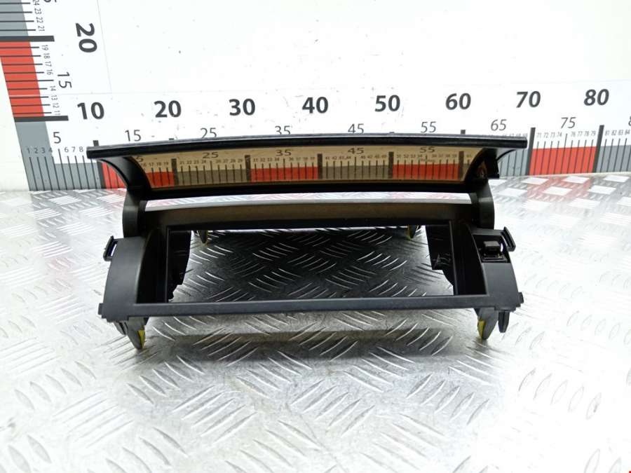 5542047010 Бардачок (вещевой ящик) Toyota Prius 2 (XW20) (2003-2009) Хетчбэк 5дв. 2006г. | Фото № 2 5542047010 Бардачок (вещевой ящик) Toyota Prius 2 (XW20) (2003-2009) Хетчбэк 5дв. 2006г. - Фото 2