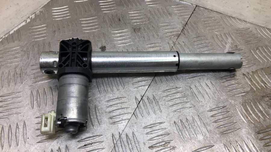 5.2109168757917E+17 Моторчик регулировки сиденья левый BMW 7 седан 2011г. | Фото № 2 5.2109168757917E+17 Моторчик регулировки сиденья левый BMW 7 седан 2011г. - Фото 2