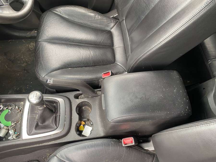 5WY81J9B Блок управления центральным замком Hyundai Santa Fe 2 (CM) (2005-2012) Внедорожник 5дв. 2011г. | Фото № 17 5WY81J9B Блок управления центральным замком Hyundai Santa Fe 2 (CM) (2005-2012) Внедорожник 5дв. 2011г. - Фото 17