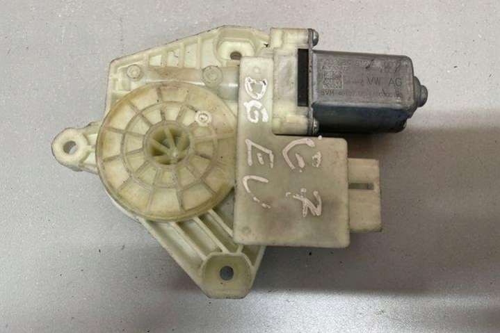 5Q4959812A Моторчик стеклоподъемника  Volkswagen Golf Alltrack 7 поколение (2012-2017) 2012г. | Фото № 2  5Q4959812A Моторчик стеклоподъемника  Volkswagen Golf Alltrack 7 поколение (2012-2017) 2012г. - Фото 2