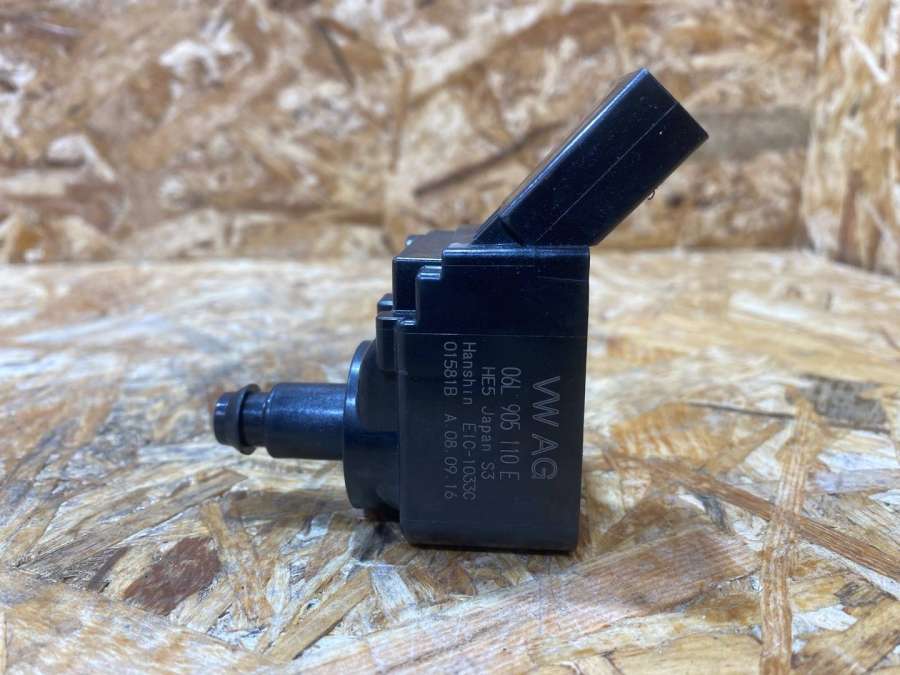 06L905110E Катушка зажигания  Volkswagen Volkswagen Golf 7 рест. 2017 0000г. | Фото № 2  06L905110E Катушка зажигания  Volkswagen Volkswagen Golf 7 рест. 2017 0000г. - Фото 2