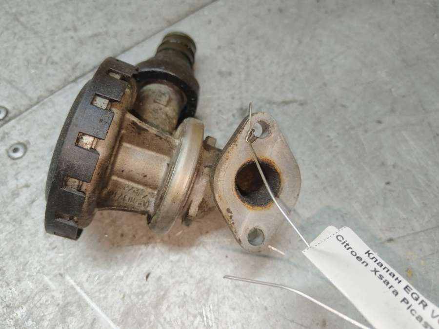 Клапан EGR Citroen Xsara Picasso Минивэн 2003г. | Фото № 3 Клапан EGR Citroen Xsara Picasso Минивэн 2003г. - Фото 3