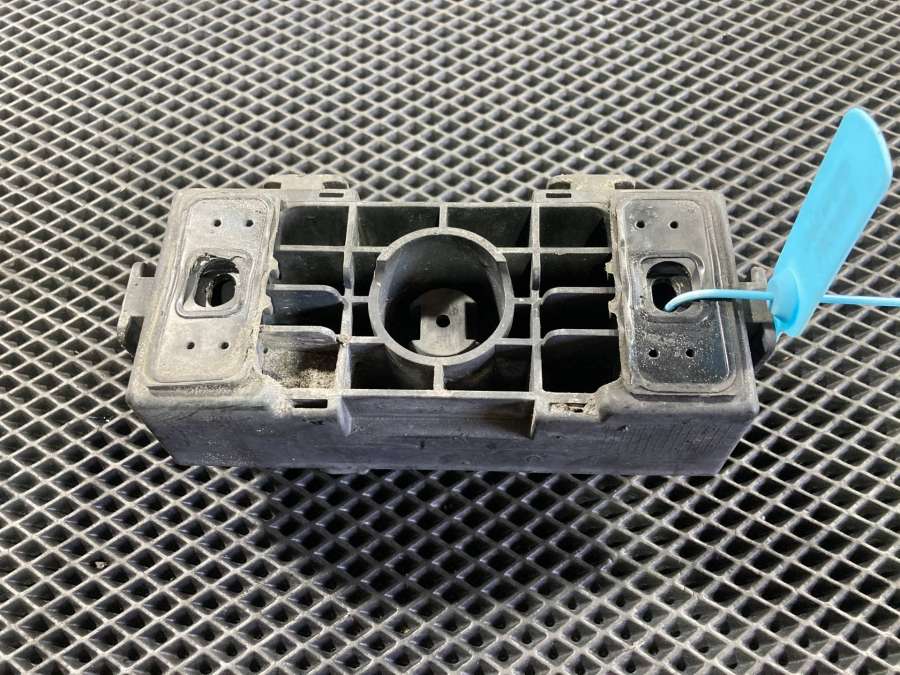 A1666900134A2046920028 Опора под домкрат (поддомкратная подушка)  Mercedes-Benz GL X166 2015г. | Фото № 7  A1666900134A2046920028 Опора под домкрат (поддомкратная подушка)  Mercedes-Benz GL X166 2015г. - Фото 7