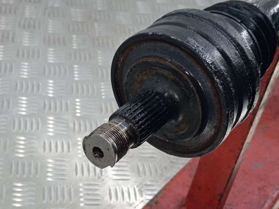 Полуось задняя правая (приводной вал шрус) Mercedes CLC-Class (CL203) (2008-2011) Купе 2010г. | Фото № 2 Полуось задняя правая (приводной вал шрус) Mercedes CLC-Class (CL203) (2008-2011) Купе 2010г. - Фото 2