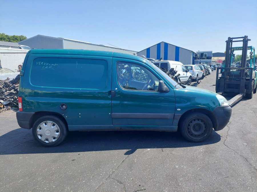 Коллектор выпускной Peugeot Partner 1 (1996-2008) Фургон 2000г. | Фото № 10 Коллектор выпускной Peugeot Partner 1 (1996-2008) Фургон 2000г. - Фото 10