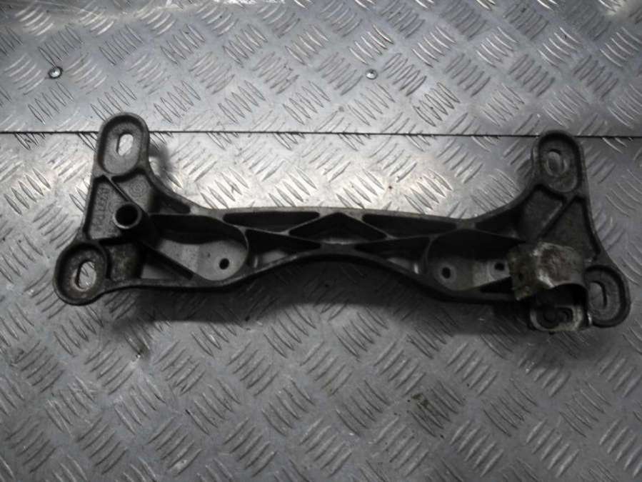 6771064 Кронштейн КПП BMW 3 E90/E91/E92/E93 2008г. | Фото № 2 6771064 Кронштейн КПП BMW 3 E90/E91/E92/E93 2008г. - Фото 2