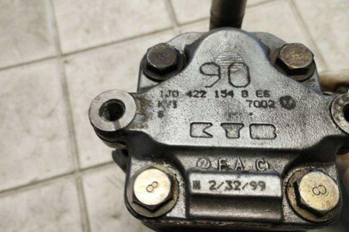 1J0422154B Насос гидроусилителя руля  Audi A3 8L (1996-2000) 1996г. | Фото № 2  1J0422154B Насос гидроусилителя руля  Audi A3 8L (1996-2000) 1996г. - Фото 2