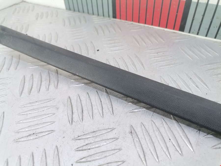 3C0853754 Накладка (молдинг) двери задней правой Volkswagen Passat 6 (2005-2010) Универсал 2009г. | Фото № 3 3C0853754 Накладка (молдинг) двери задней правой Volkswagen Passat 6 (2005-2010) Универсал 2009г. - Фото 3