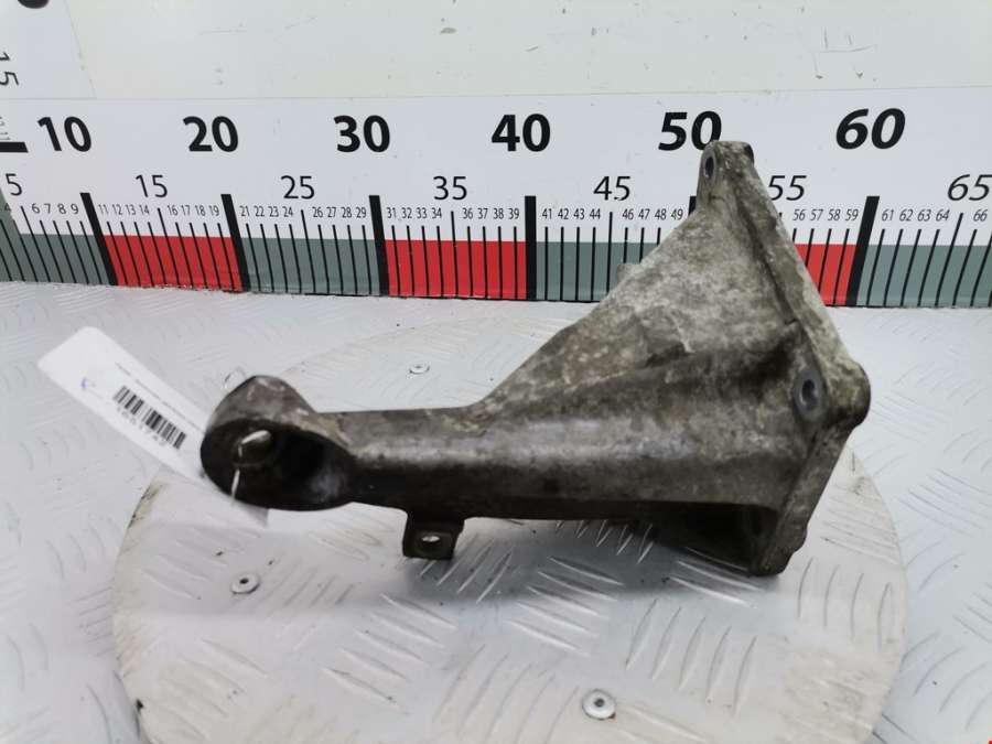 1094652 Кронштейн (крепление лапа) двигателя BMW 3-Series (E46) (1998-2007) Седан 1999г. | Фото № 6 1094652 Кронштейн (крепление лапа) двигателя BMW 3-Series (E46) (1998-2007) Седан 1999г. - Фото 6