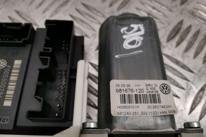 F005S00294 Моторчик стеклоподъемника Volkswagen Passat B7 (2010-2015) 2010г. | Фото № 1 F005S00294 Моторчик стеклоподъемника Volkswagen Passat B7 (2010-2015) 2010г. - Фото 1