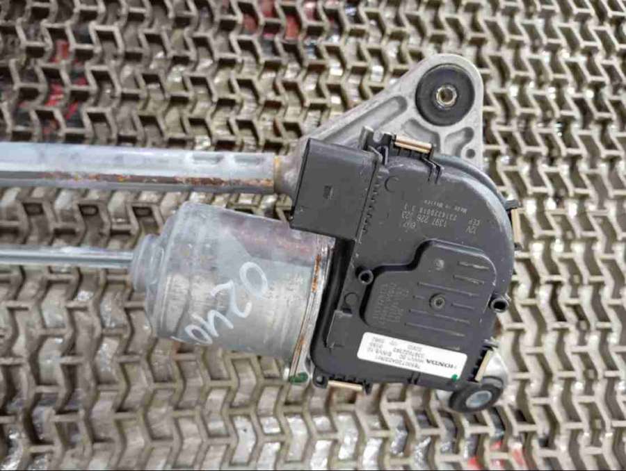 76500-T20-A030  Механизм стеклоочистителя (трапеция дворников)  Honda Civic седан 2023г. | Фото № 1  76500-T20-A030  Механизм стеклоочистителя (трапеция дворников)  Honda Civic седан 2023г. - Фото 1