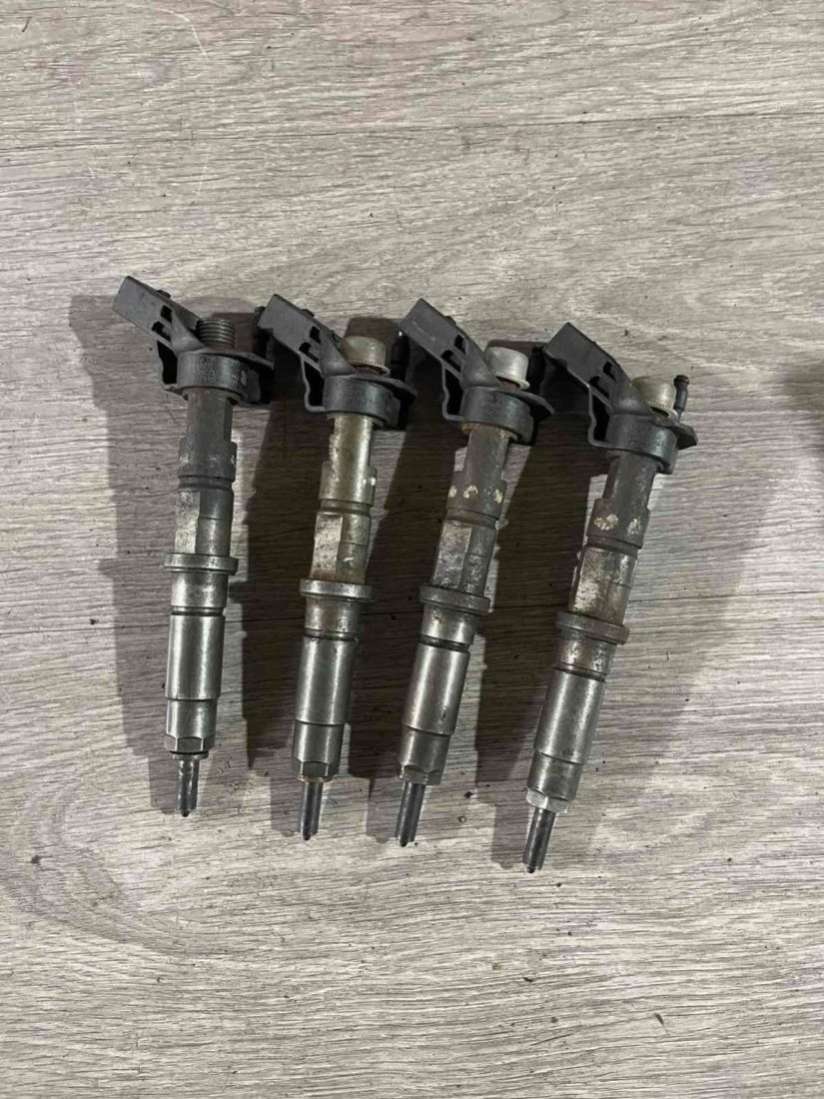 Форсунка Volkswagen Crafter 1 2009г. | Фото № 3 Форсунка Volkswagen Crafter 1 2009г. - Фото 3