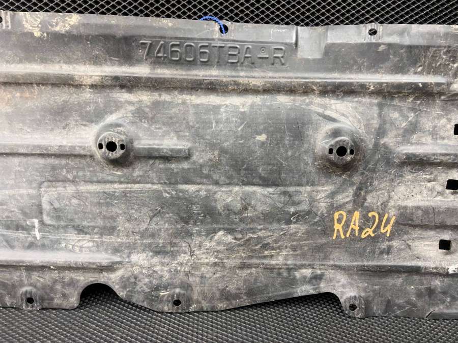 74606TBA-R Защита днища правая  Honda Civic 0000г. | Фото № 3  74606TBA-R Защита днища правая  Honda Civic 0000г. - Фото 3