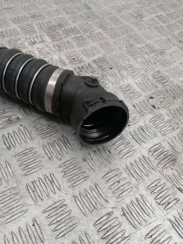 11617808414 Патрубок интеркулера BMW 5 универсал 2009г. | Фото № 5 11617808414 Патрубок интеркулера BMW 5 универсал 2009г. - Фото 5