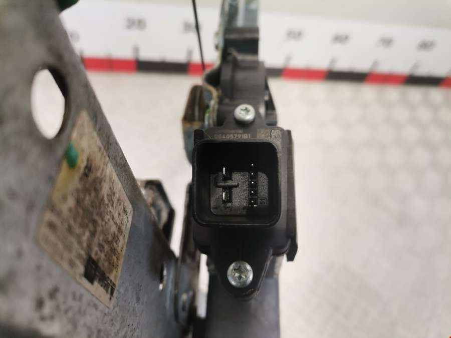 Стеклоподъемник электрический двери задней правой Opel Meriva B (2010-2018) Хетчбэк 5дв. 2011г. | Фото № 4 Стеклоподъемник электрический двери задней правой Opel Meriva B (2010-2018) Хетчбэк 5дв. 2011г. - Фото 4