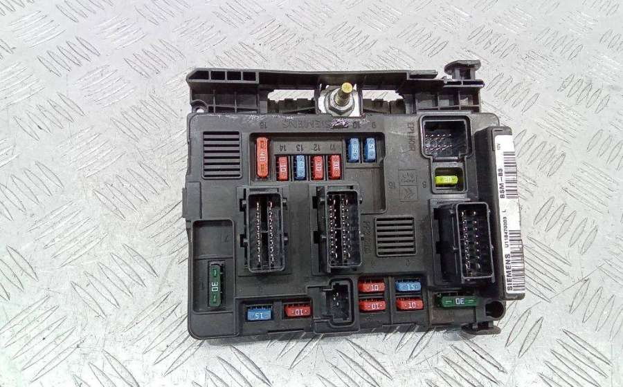 9650618480 Блок предохранителей  Peugeot 206 2004г. | Фото № 1  9650618480 Блок предохранителей  Peugeot 206 2004г. - Фото 1