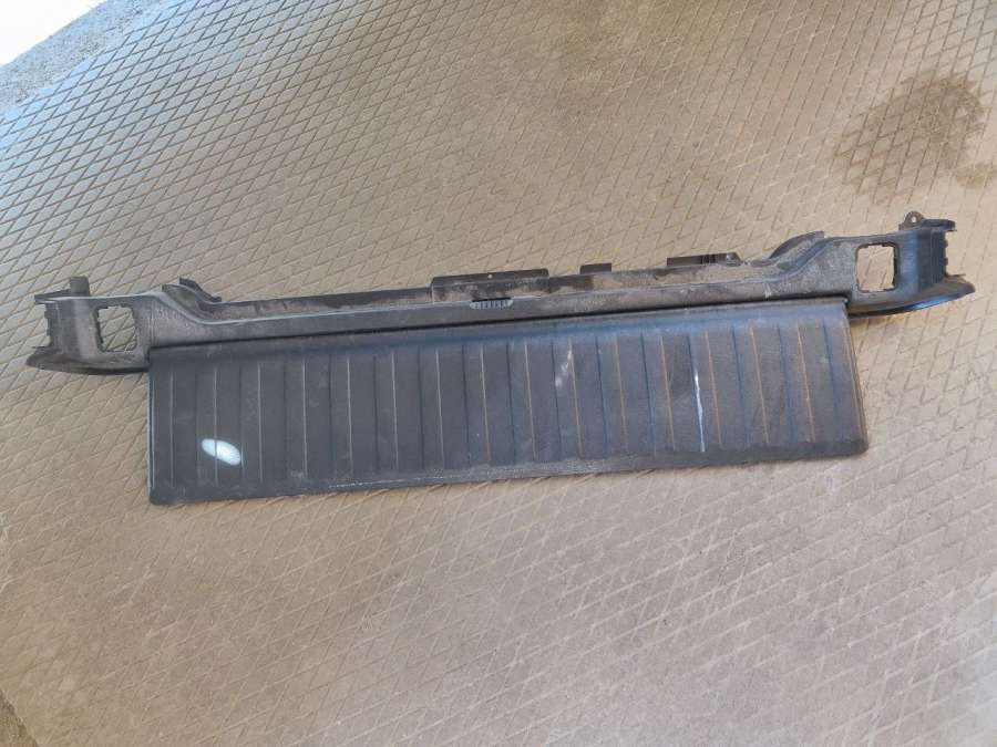 Пластик багажника BMW X5 F15 2014г. | Фото № 4 Пластик багажника BMW X5 F15 2014г. - Фото 4