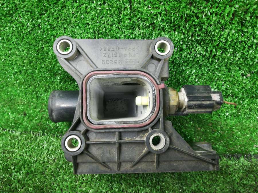 LF941517Z Фланец (тройник) системы охлаждения Mazda 6 седан 2006г. | Фото № 2 LF941517Z Фланец (тройник) системы охлаждения Mazda 6 седан 2006г. - Фото 2