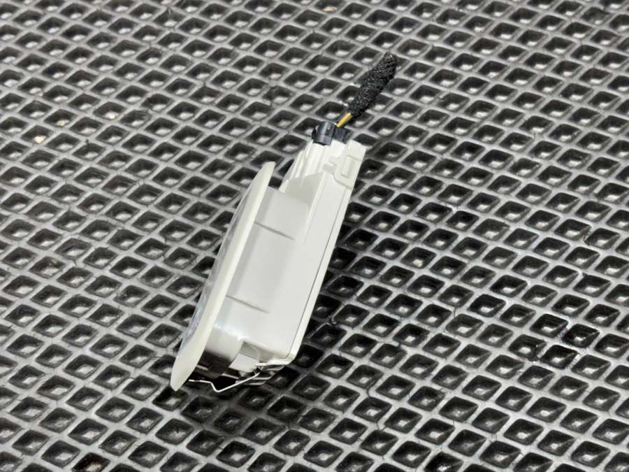 LJ6A-13K767-AB3HV1 Фонарь салона (плафон) Ford Bronco Sport 2021г. | Фото № 4 LJ6A-13K767-AB3HV1 Фонарь салона (плафон) Ford Bronco Sport 2021г. - Фото 4