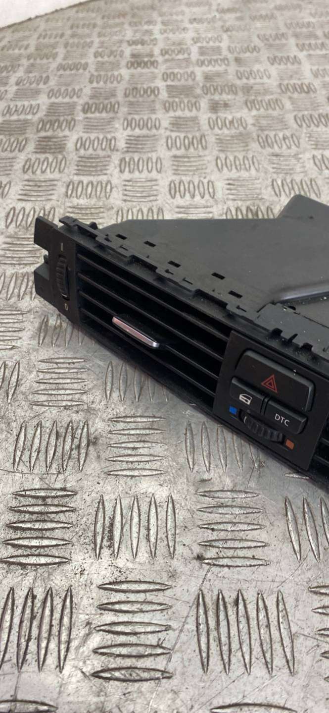 6.4227144253714E+17 Дефлектор обдува салона центральный BMW 3 седан 2007г. | Фото № 3 6.4227144253714E+17 Дефлектор обдува салона центральный BMW 3 седан 2007г. - Фото 3