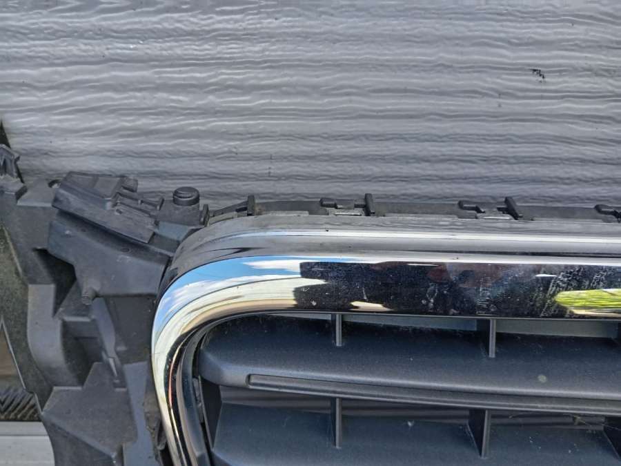 8K0853651 Решетка радиатора  Audi A4 B8 2008г. | Фото № 5  8K0853651 Решетка радиатора  Audi A4 B8 2008г. - Фото 5